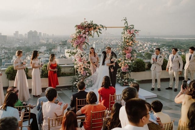 Hạng mục trang trí tiệc cưới theo 4 gói dịch vụ gần tương tự nhau